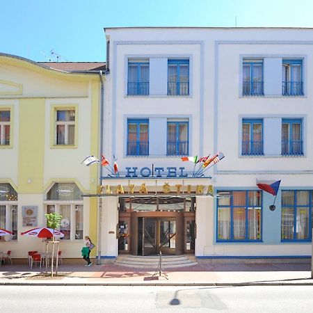 Hotel Zlata Stika Pardubice Exterior foto